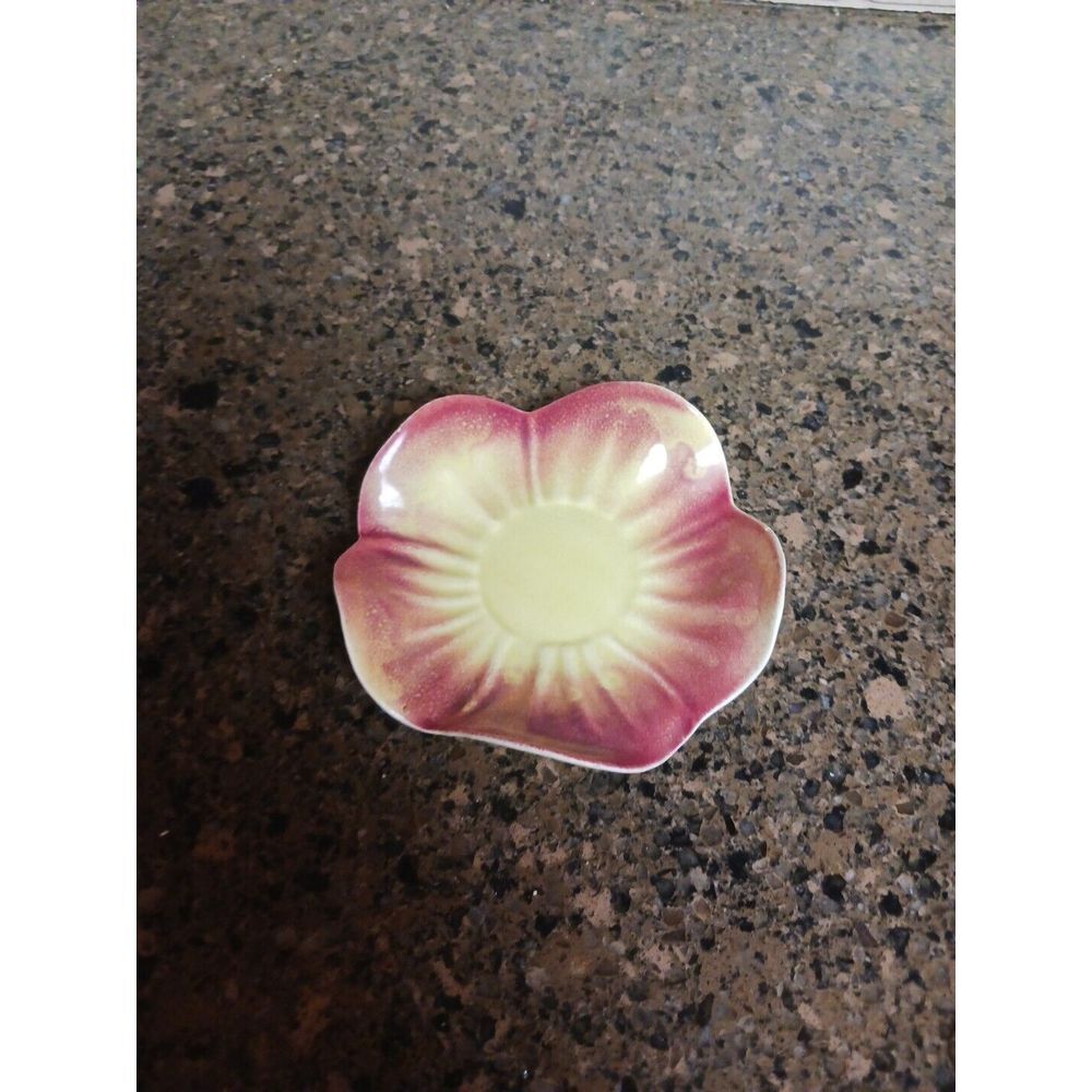 Little Flower‎ Plate